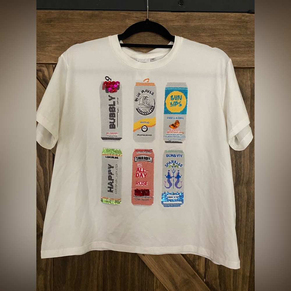 NWOT QUEEN OF SPARKLES SELTZER TEE